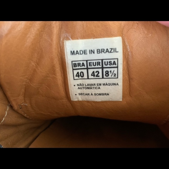 Shoes - Picture 8 of 9